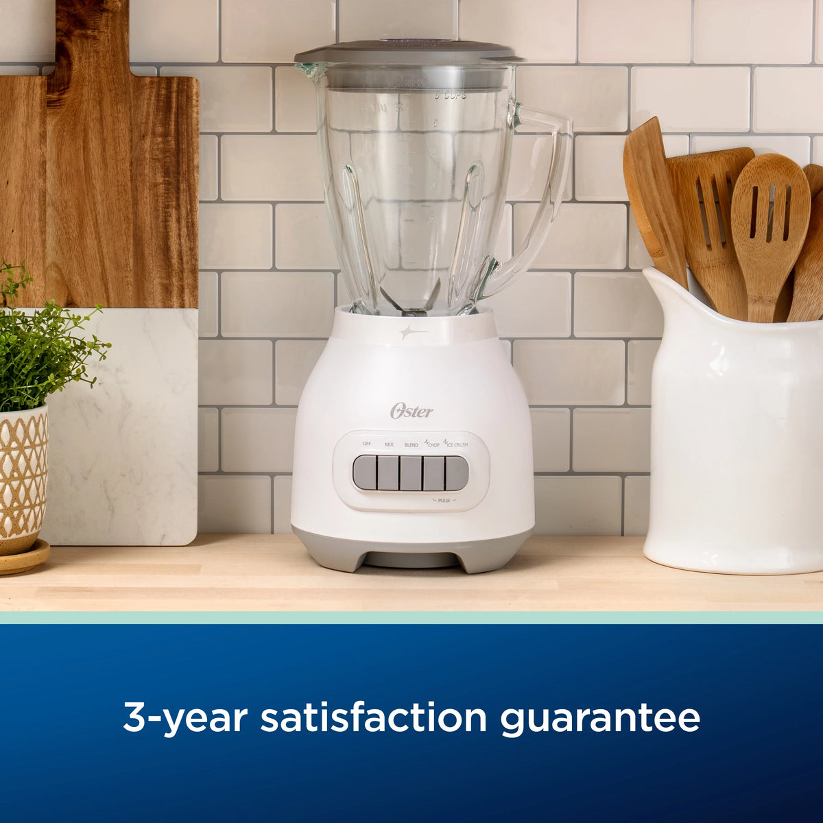 White 6-Cup Glass Jar Blender B6983