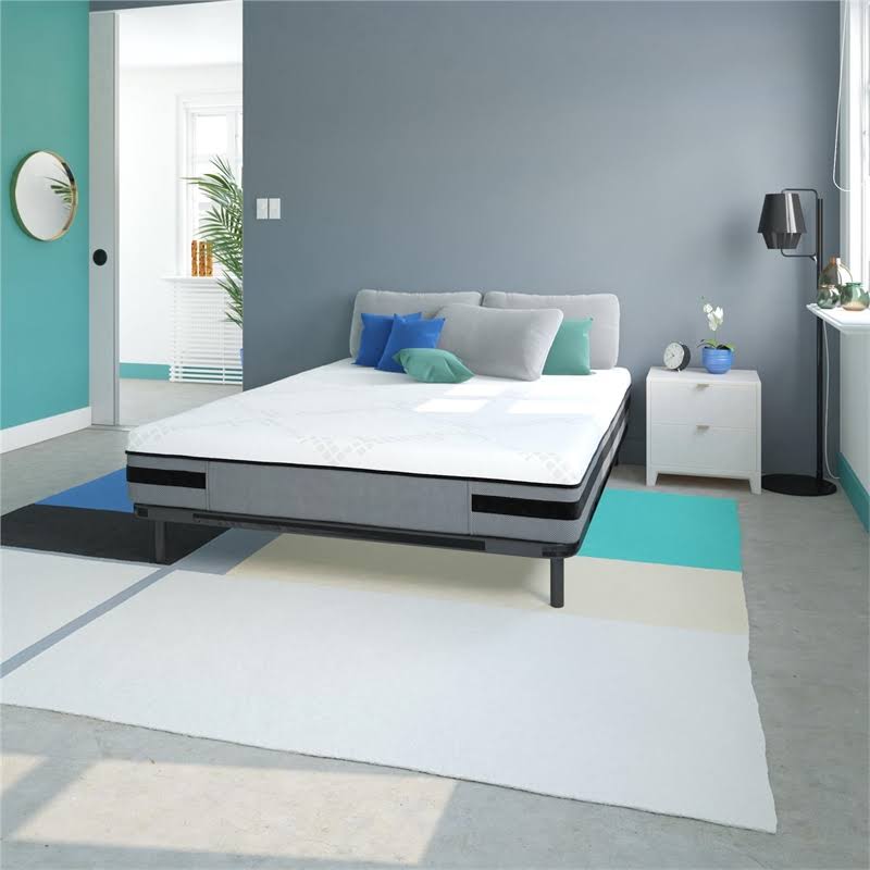 Queen Size 4-Layer Gel Memory Foam Mattress L82855