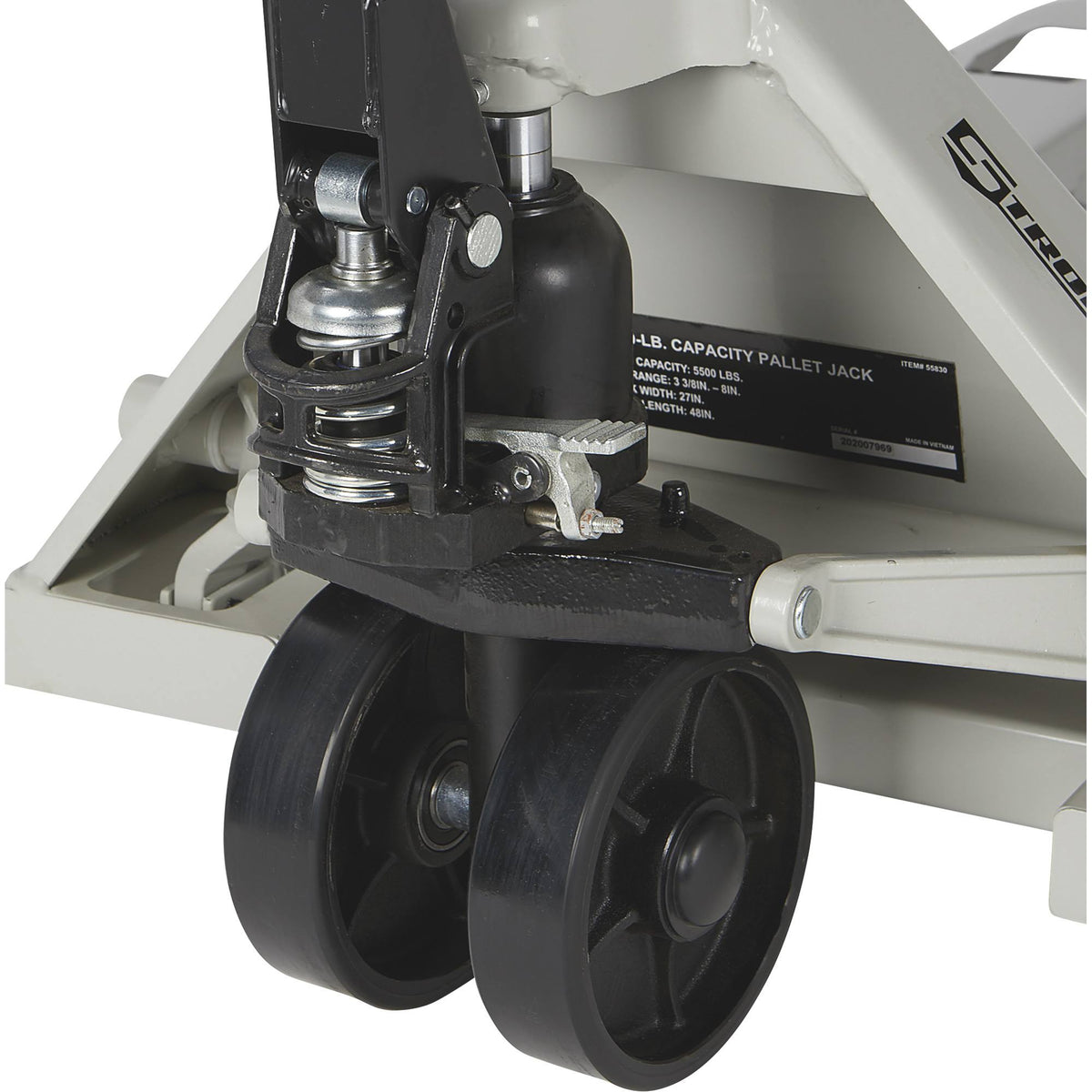 Pallet Jack 5500-Lb Capacity 61inch L x 27inch W S13155