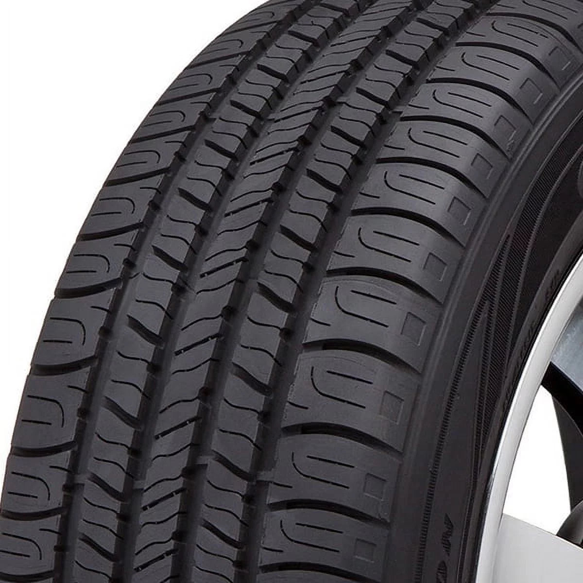 Set of 4 All-Season 225/65R17 102T Tires X5929