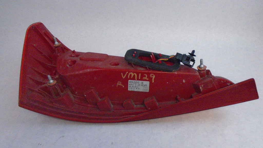 Passenger Side Tail Light for Audi Q5 F556