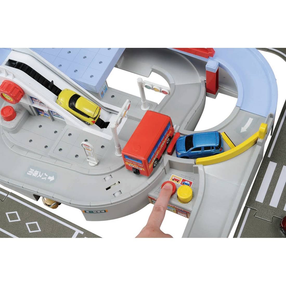 Tomica Bus T820