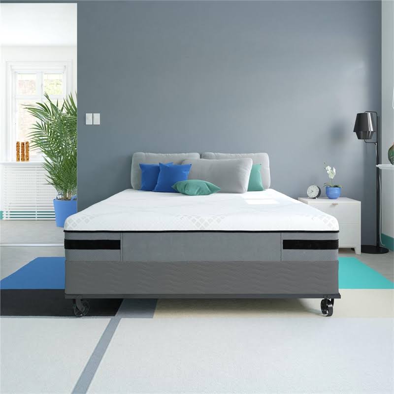 Queen Size 4-Layer Gel Memory Foam Mattress L82855