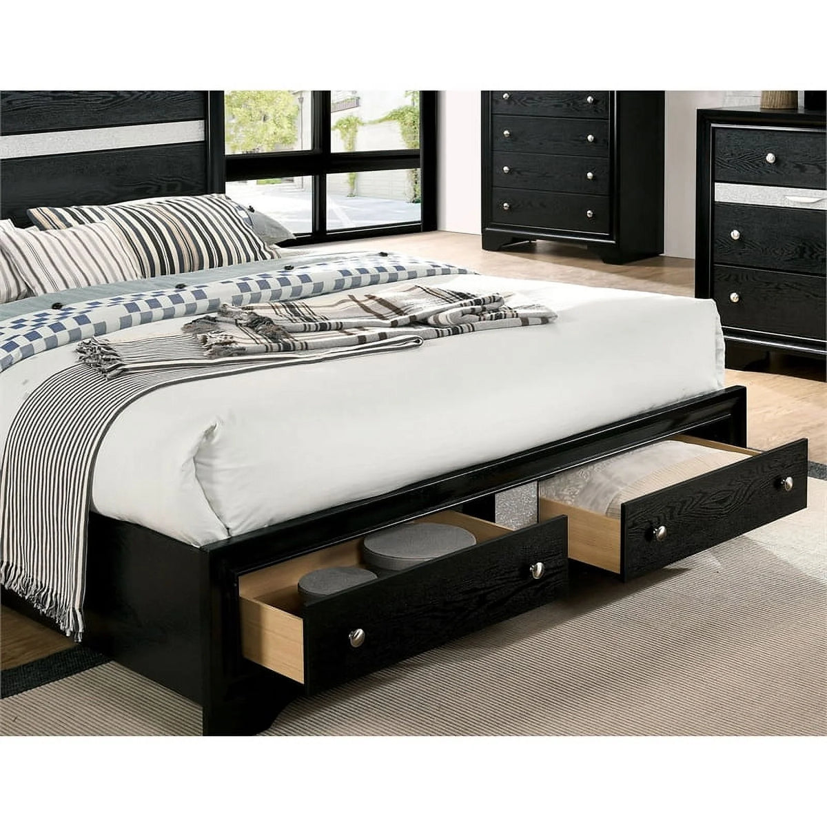 Black 3-Piece King Bedroom Set R786689