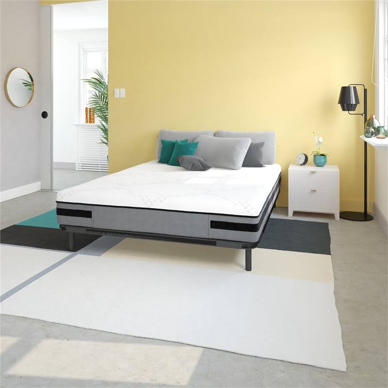 Queen Size 4-Layer Gel Memory Foam Mattress L82855