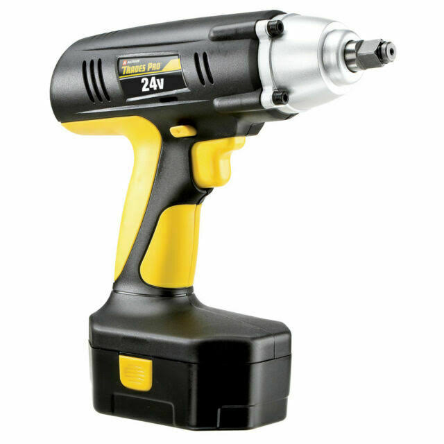 24V 1/2x22 Drive Cordless Impact Wrench Kit P507