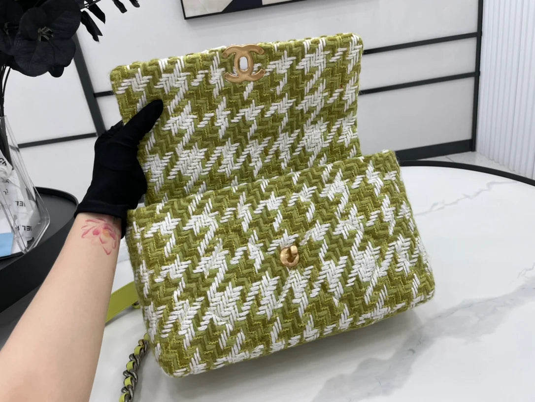 Green Handbag Y847480