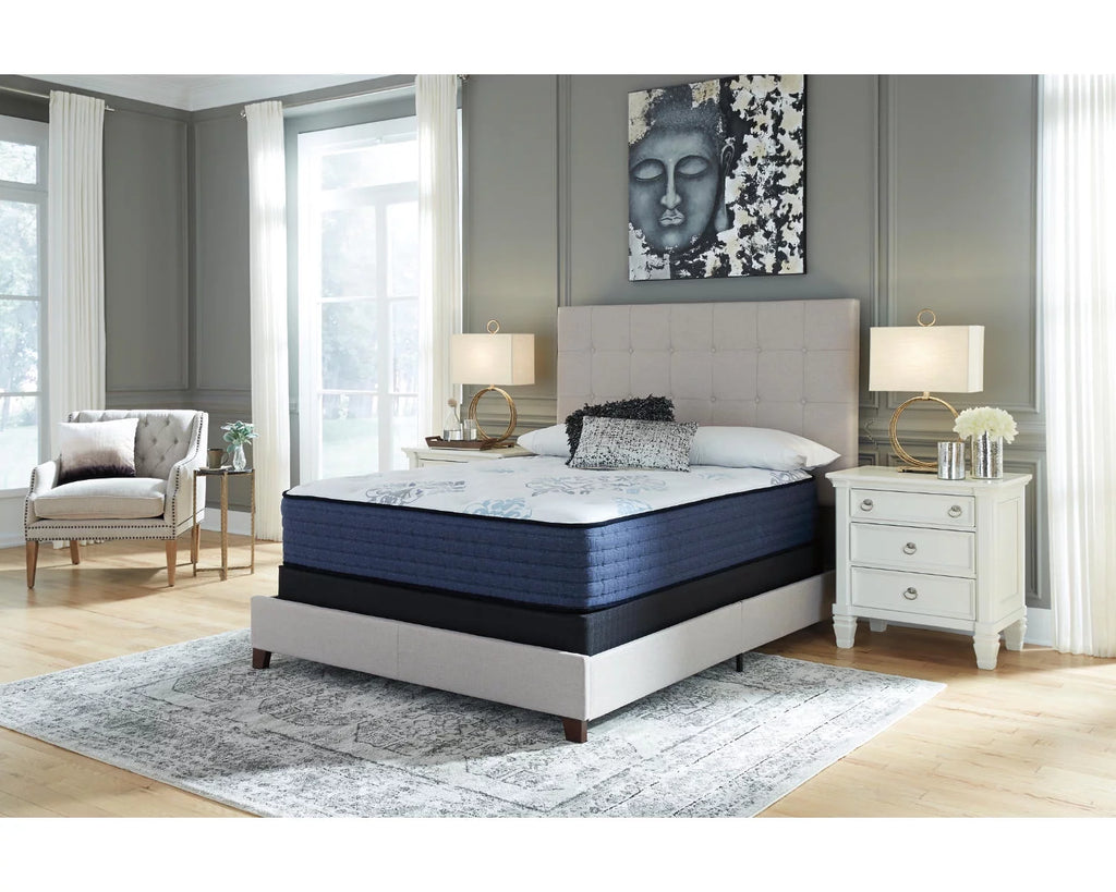 California King White Mattress H81182