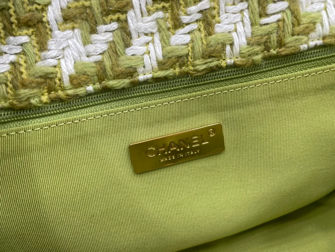 Green Handbag Y847480